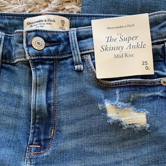 Abercrombie & Fitch Jeans - Picture 4 of 4